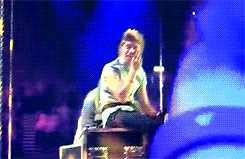 likesboys-deactivated20160803:  I think Niall’s really happy [x] 