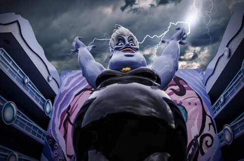 disneyfoodtravel: It thunderstorms in Florida which allows for cool pictures like this.