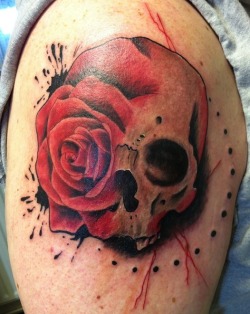 fuckyeahtattoos:  Skull and rose design done by Steve Wade at the All Seeing Eye Tattoo Lounge in Bradford, West Yorkshire BD4 9JY Instagram: @steve_wade_tattoo Facebook: http://www.facebook.com/AllSeeingEyeTattoo Website: http://www.all-seeing-eye.co.uk