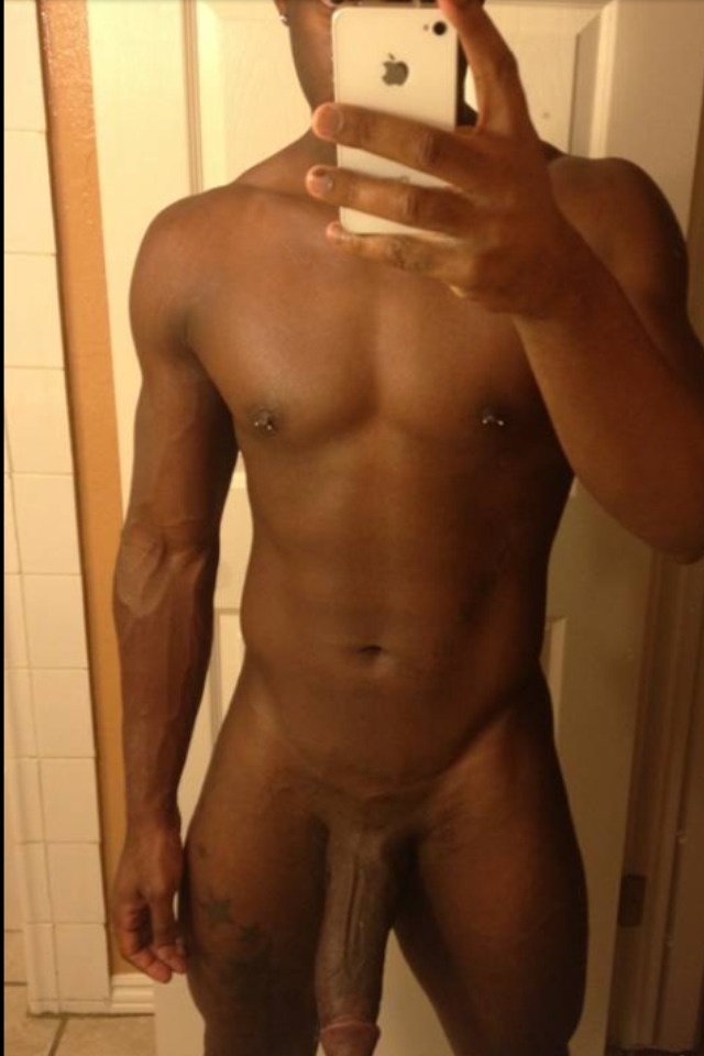 prinzuli8:  (via Guys with iPhones) 
