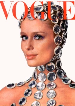 theswinginsixties:  Space age Lauren Hutton on the cover of Vogue, December 1968. Photo by Irving Penn. 