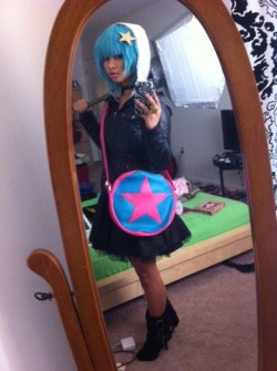 glitteronthestreets:  Ramona Flowers cosplay is good to go for Sunday at New York Comic Con! I wish my eyes were bigger =_= Damn for being asian! Too bad my best friend is Knives LMFAO. I wish I had a Gideon -_- 