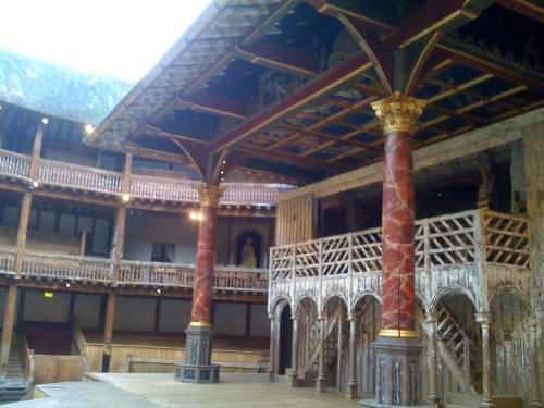 the-scottish-book: Shakespeare’s Globe Theatre The theatre’s magic, isn’t it? You 