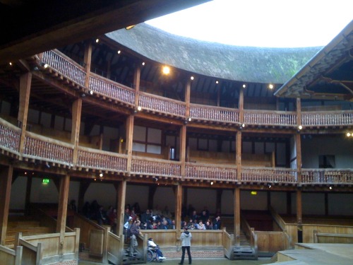 the-scottish-book: Shakespeare’s Globe Theatre The theatre’s magic, isn’t it? You 