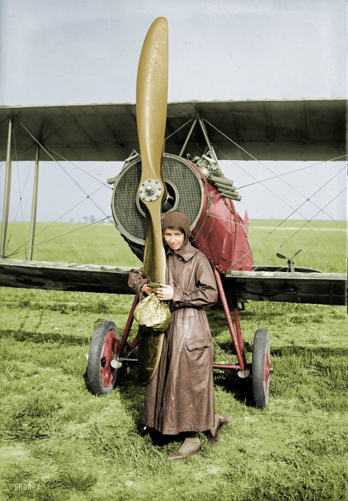 petiteai:Girl uses Airoplane to Reach Heights of MusicKatherine Stinson (14 February 1891, in F