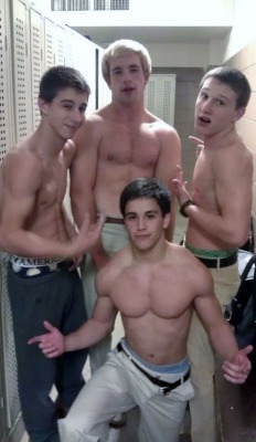 straightalphamen:  abhottie:  :D  Who do you choose?   I’m going with the one in the front…