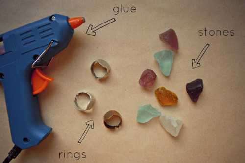 DIY Easy Rock Rings Tutorial from diyearte here.