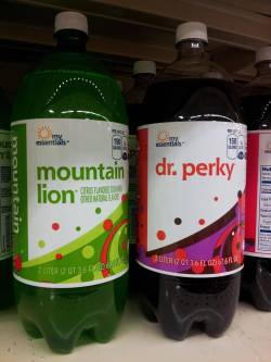 brykespaisho-pro:  simonwang:  pour me out another cup of some Mountain Lion  Out of the two of these names you chose to make fun of Mountain Lion? 