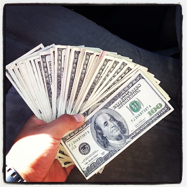 edwinjoya408:  #motorcycle #money #racksonracks #GSXR #600 #suzuki  (Taken with Instagram)