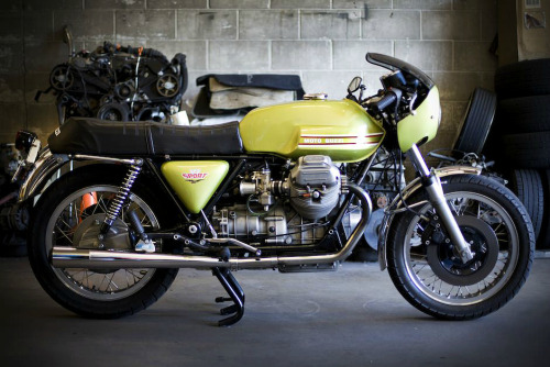 nosalida:  MOTO GUZZI BY STAGHEAD MOTO
