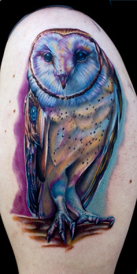 the-starlight-hotel:  Owl Tattoo by Cecil