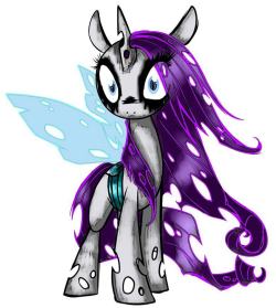epicbroniestime:  ponysthatswhy:  Rarity as changling… not bad actully   Amo esta imagen