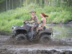 cowgirlcountry: countrygallery:  Wheels a Churnin Mud Drags (by jessica_trinity)  http://dateacowboy.com/social 