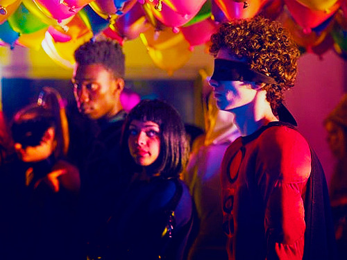 ettadunhambishop:  fangirl challenge ↳ 3/10 shows - Misfits  “Save me, Barry!”