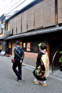 geisha-licious:  maiko Ayano and Ichiwaka