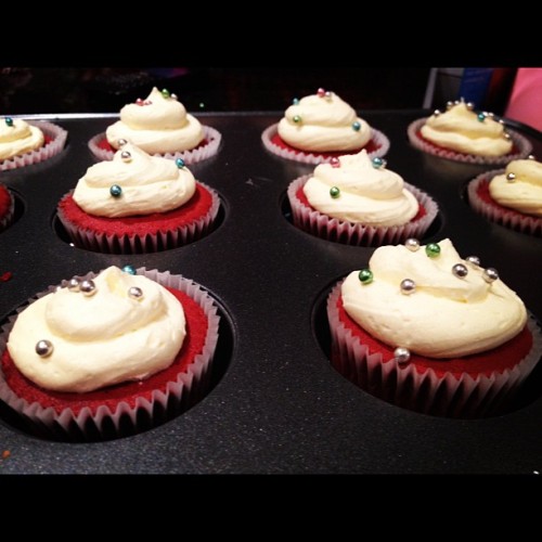 Juls you better like these!! #redvelvet #cupcakes #instafood #baking (Taken with Instagram)