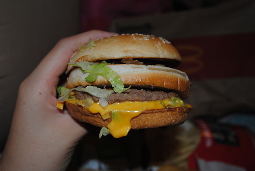 FOOD IS MY BESTFRIEND