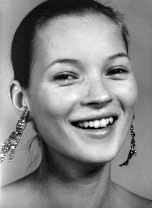 Porn Pics deprincessed:  Kate Moss by Craig McDean,