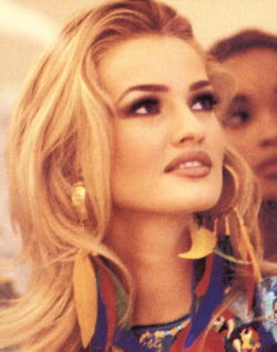 80s-90s-supermodels:  Karen Mulder, early