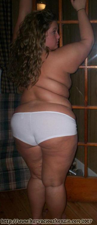 ssbbw-bbw:  KurvaciousKenzie BBW :)  adult photos