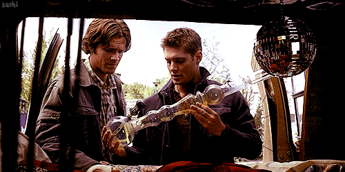 consulting-time-hunters:  Dean, you fuckin’ stoner. 
