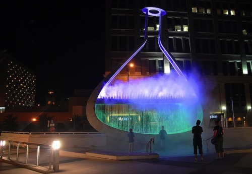 rcruzniemiec:  Emptyful Vancouver-based artist Bill Pechet of Pechet Studio has teamed up with lighting co-designer Chris Pekar of Lightworks and Montreal-based LED lighting manufacturer Lumenpulse to create one remarkable public art installation called