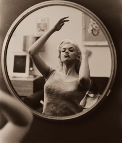 1950sunlimited:  Jayne Mansfield, 1956 Photos;