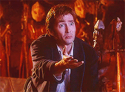 isntthatwizard:  doctor who meme  → three colors [2/3]: red 