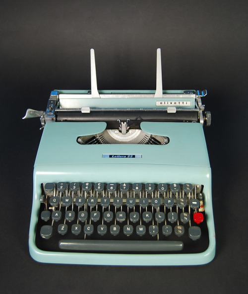 Olivetti Lettera 22