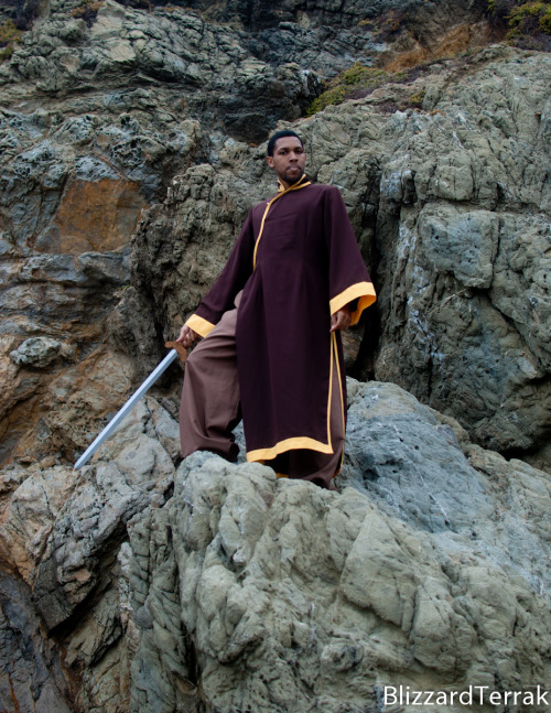 sifu-kisu: cosplayingwhileblack: X Character: Piandao Series: Avatar: The Last Airbender Nice!