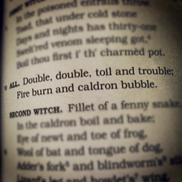 wizardpiss:  i love me some macbeth d; #macbeth #Shakespeare #witches #witch #play