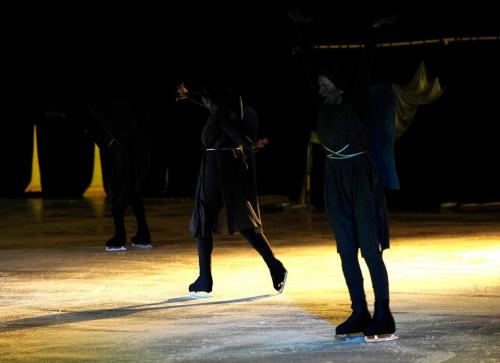 kevinwinchester:  DOCTOR WHO ON ICE