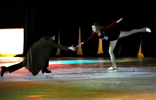 kevinwinchester:  DOCTOR WHO ON ICE