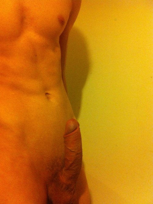 Porn photo random-acts-of-hotness:  Hot anon submission!