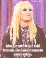rockonglitter:  Demi fala sobre Simon. 