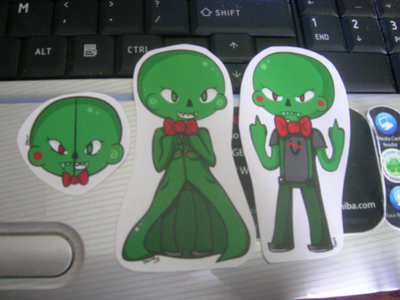   Ahhh I got some uU stickers from Dartty in the mail today!  These are so great