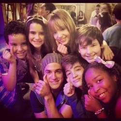 luarmeusdiamantes:  @thiagoaamaral Ticos!✌ 