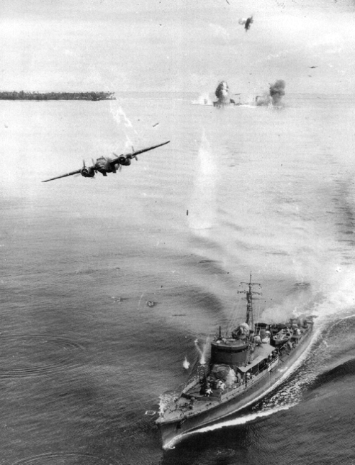 operationbarbarossa:A North American B-25 Mitchell bomber attacks a Japanese submarine chaser CH-39 