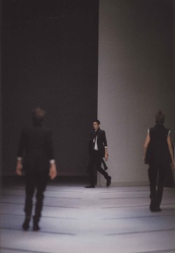 organization:  Dior Homme spring 2003 Follow