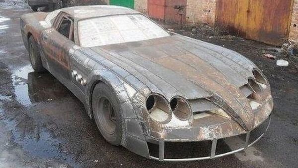 automotivated:  A car enthusiast from Russia is making his own Mercedes-Benz SLR