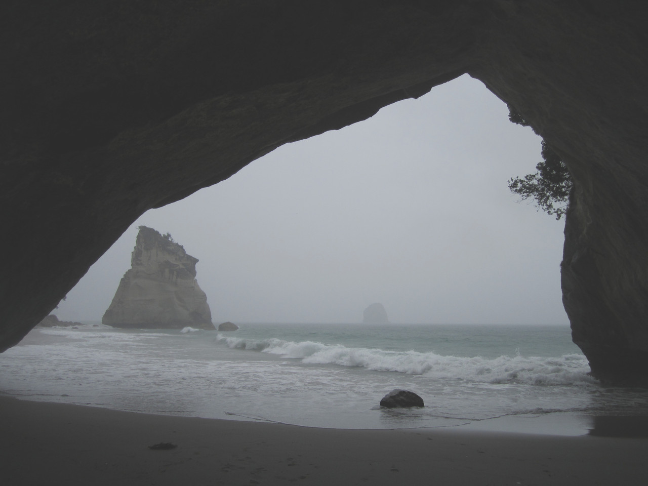 shitwreck:  Cathedral Cove, New Zealand. 