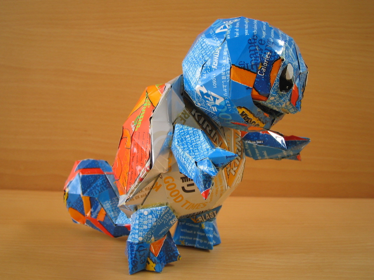 saveroomminibar:  Japanese Artist ‘Makaon’ Pokemon made from Aluminium Cans.