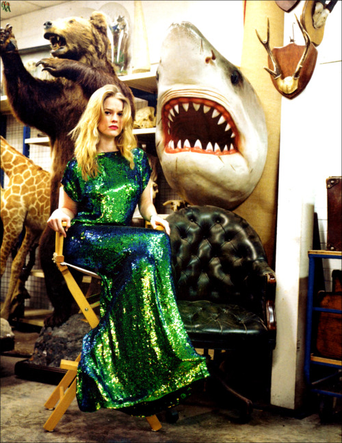 fuckyeahhotactress:  Alice Eve