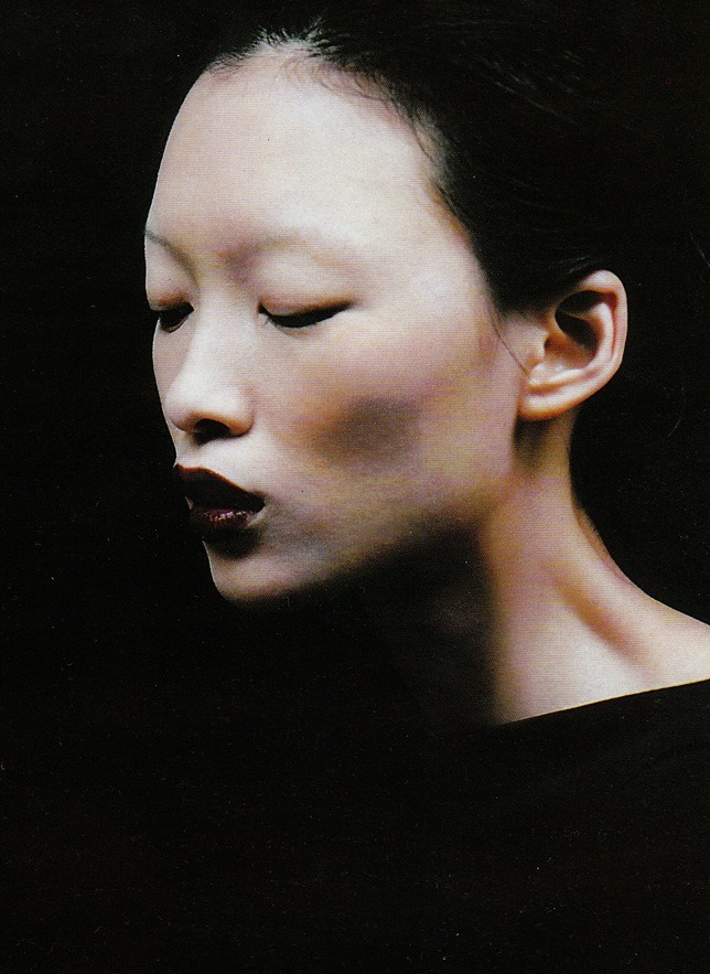 xiaoty:  Photographed by Michel Comte for German Vogue, Nichts Als Luxus