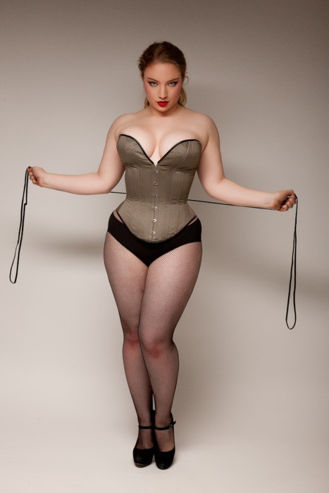 I love the way the corset accents her already delicious curves.  From head to toe, this girl is