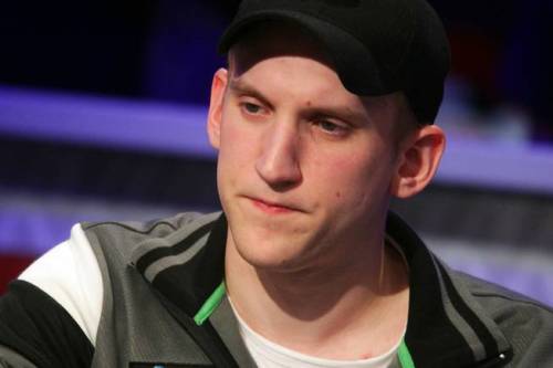 Out pro-poker cutie Jason Sommerville. I like a man with a big stack!