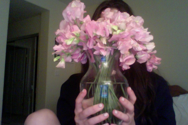 gucci-dreamer:  au-urora: They actually smell exactly like the flowerbombed perfume 