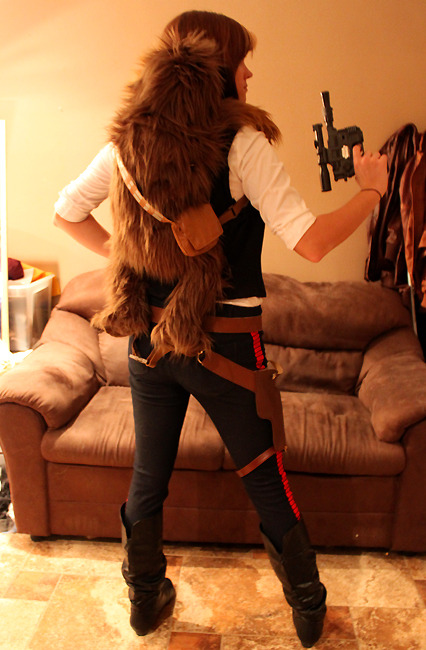 thefrogman:  Han Solo cosplay by Chelsea Bloxsom [tumblr | flickr | etsy]  Yes!!!