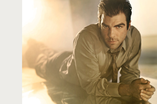 Out actor and one of my serious celebu-crushes, Zachary Quinto.