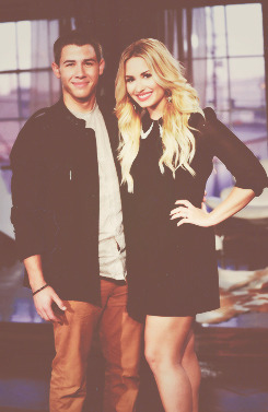 lovatorainbows:  2009-2012 